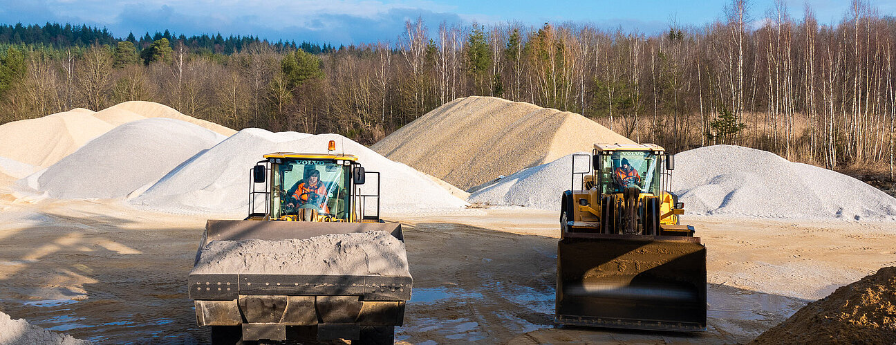 3875_radlader_sandgrube